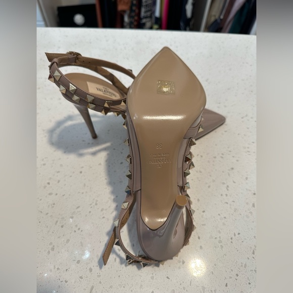 Current season. Valentino Rockstud. Brand New! With box and dust bags - Picture 4 of 5